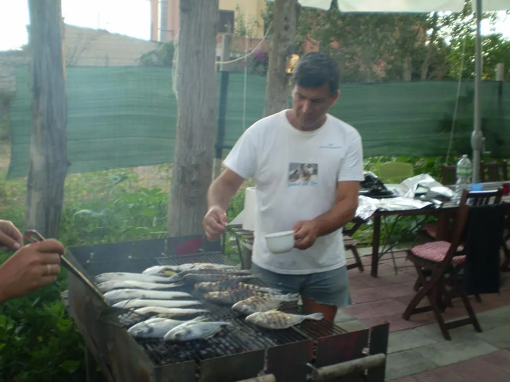 Il Giardino Di Emilio Bed & Breakfast Marrubiu 0*,  Italy